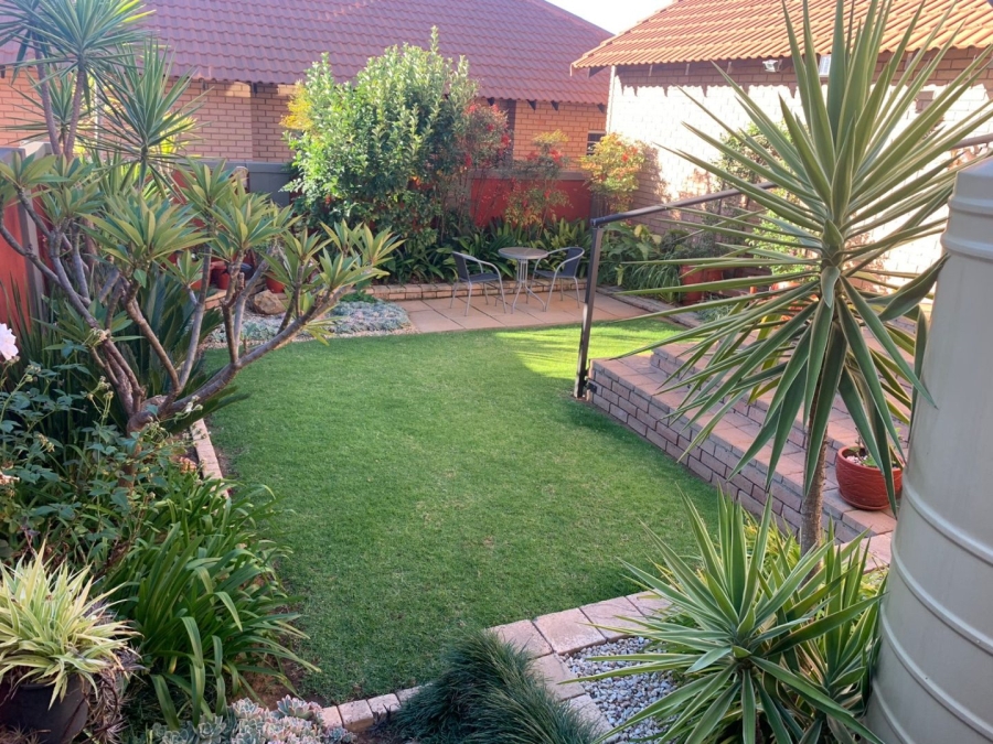 To Let 3 Bedroom Property for Rent in Pentagon Park Free State